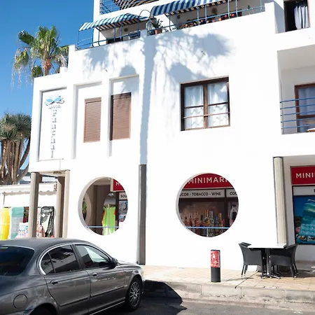 Cristianos Pool & Sun アパート *