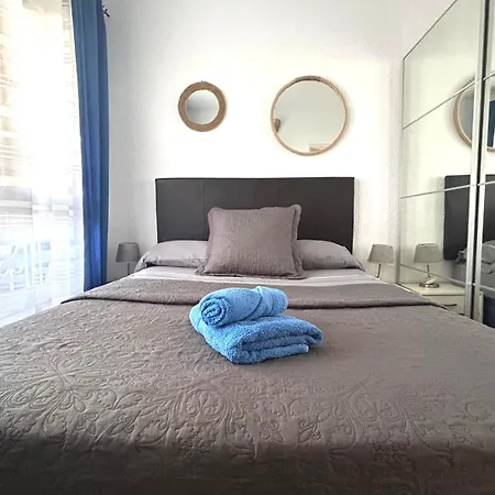 Cristianos Pool & Sun アパート